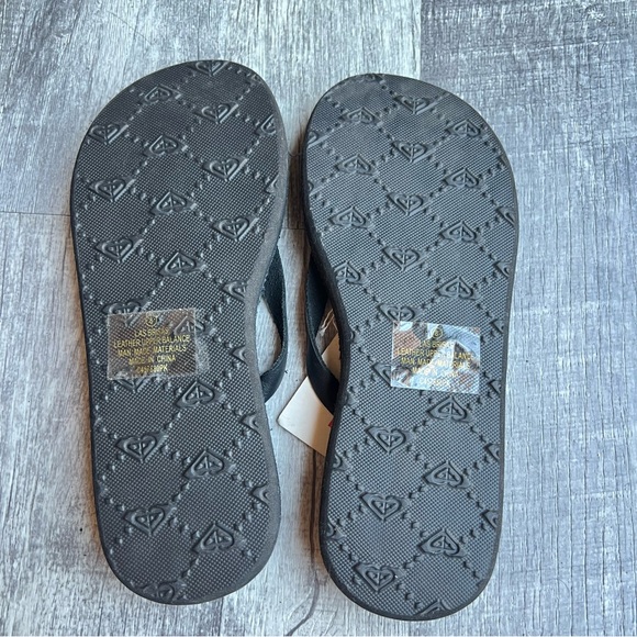 Roxy Black Floral Leather Flip Flop Size 8 Las Brisas Sandal - Picture 7 of 11